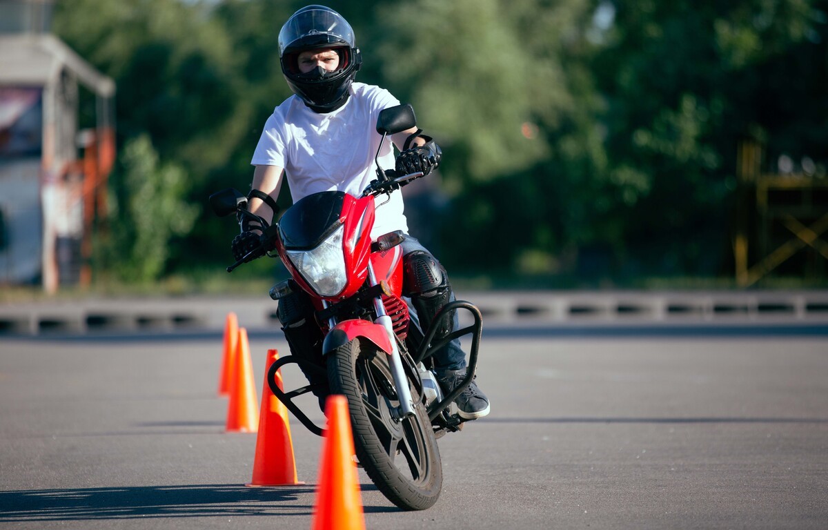 manejar moto con licencia B - Galgo
